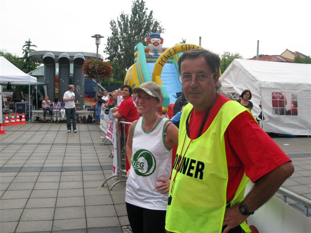 ../Images/BenefizlaufMerseburg2010 (112).jpg